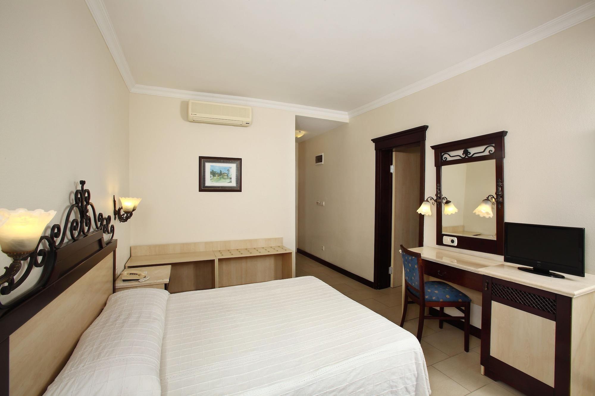 Cactus Mirage Family Club Hotel Yalikavak Exterior photo