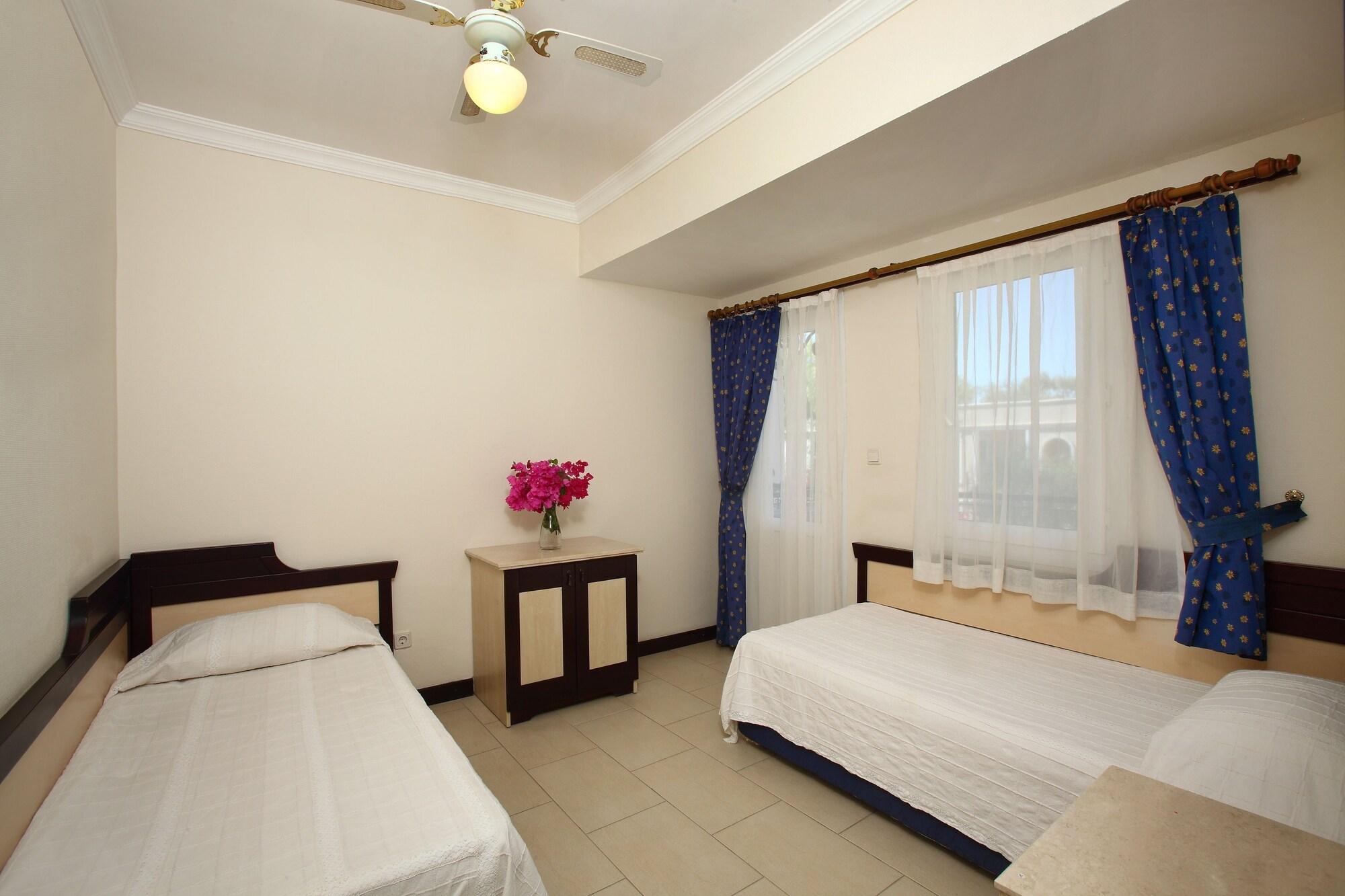 Cactus Mirage Family Club Hotel Yalikavak Exterior photo